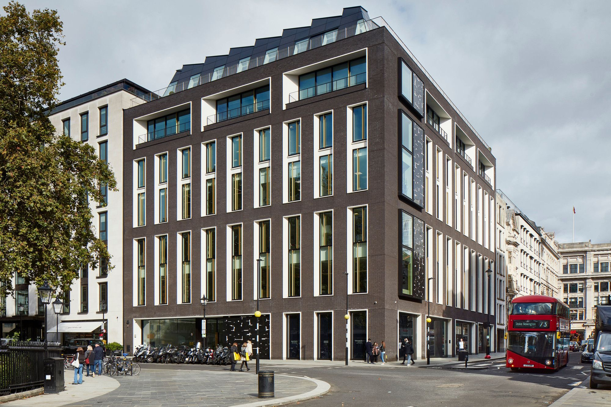 Pace Gallery's London location : just one part of this